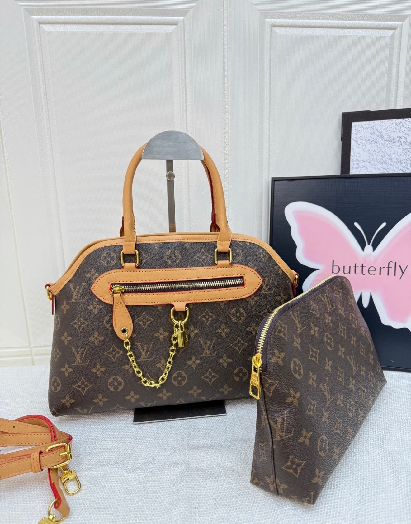 Bag & Pouch Set